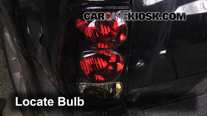 2007 Chevrolet Trailblazer SS 6.0L V8 Luces Luz de reversa (reemplazar foco)